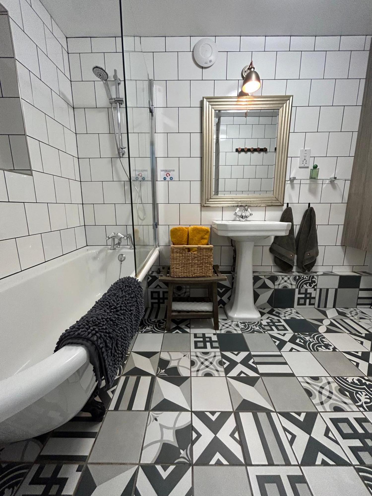 Hotel Worth House CBG Esterno foto
