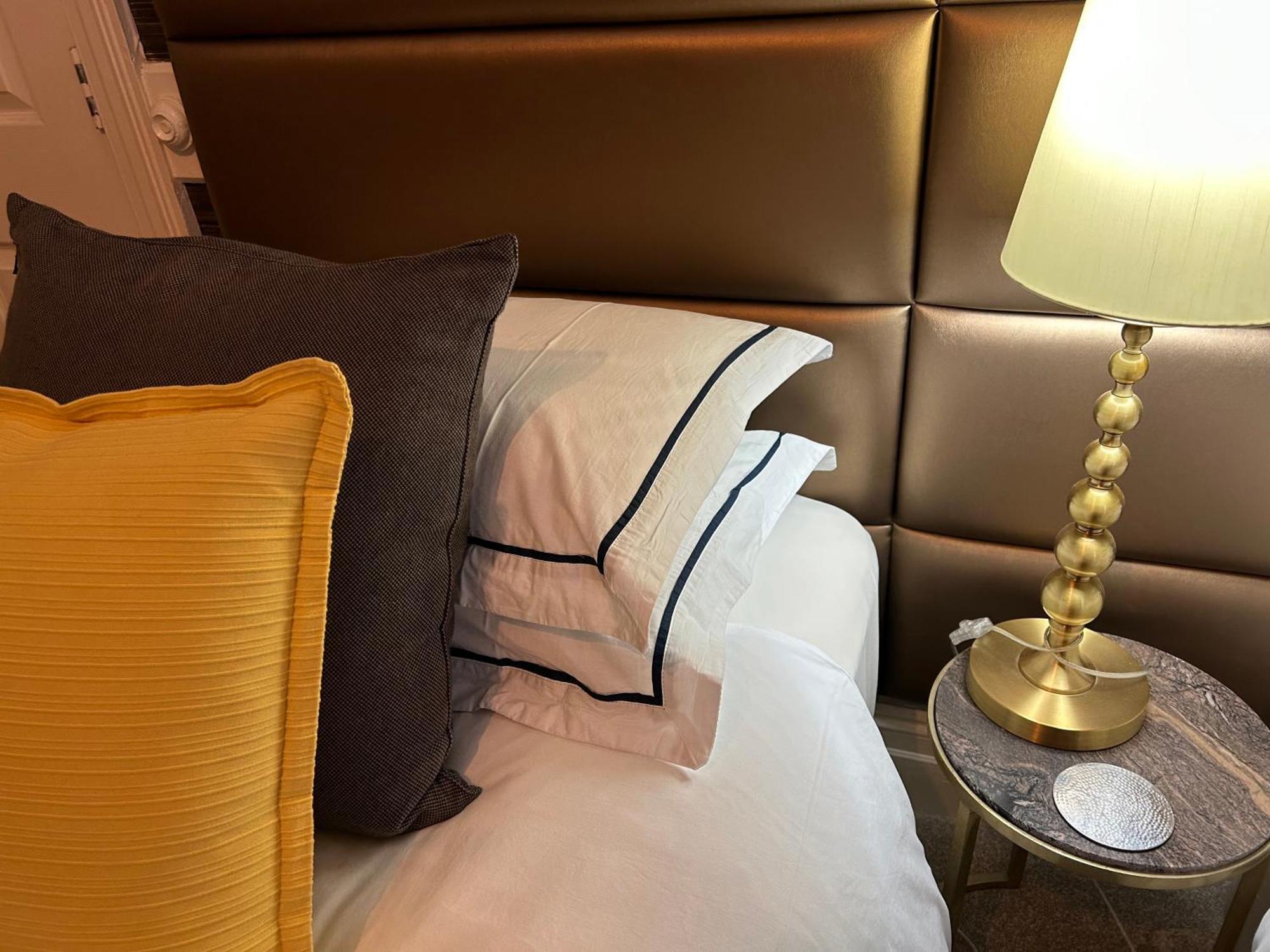 Hotel Worth House CBG Esterno foto