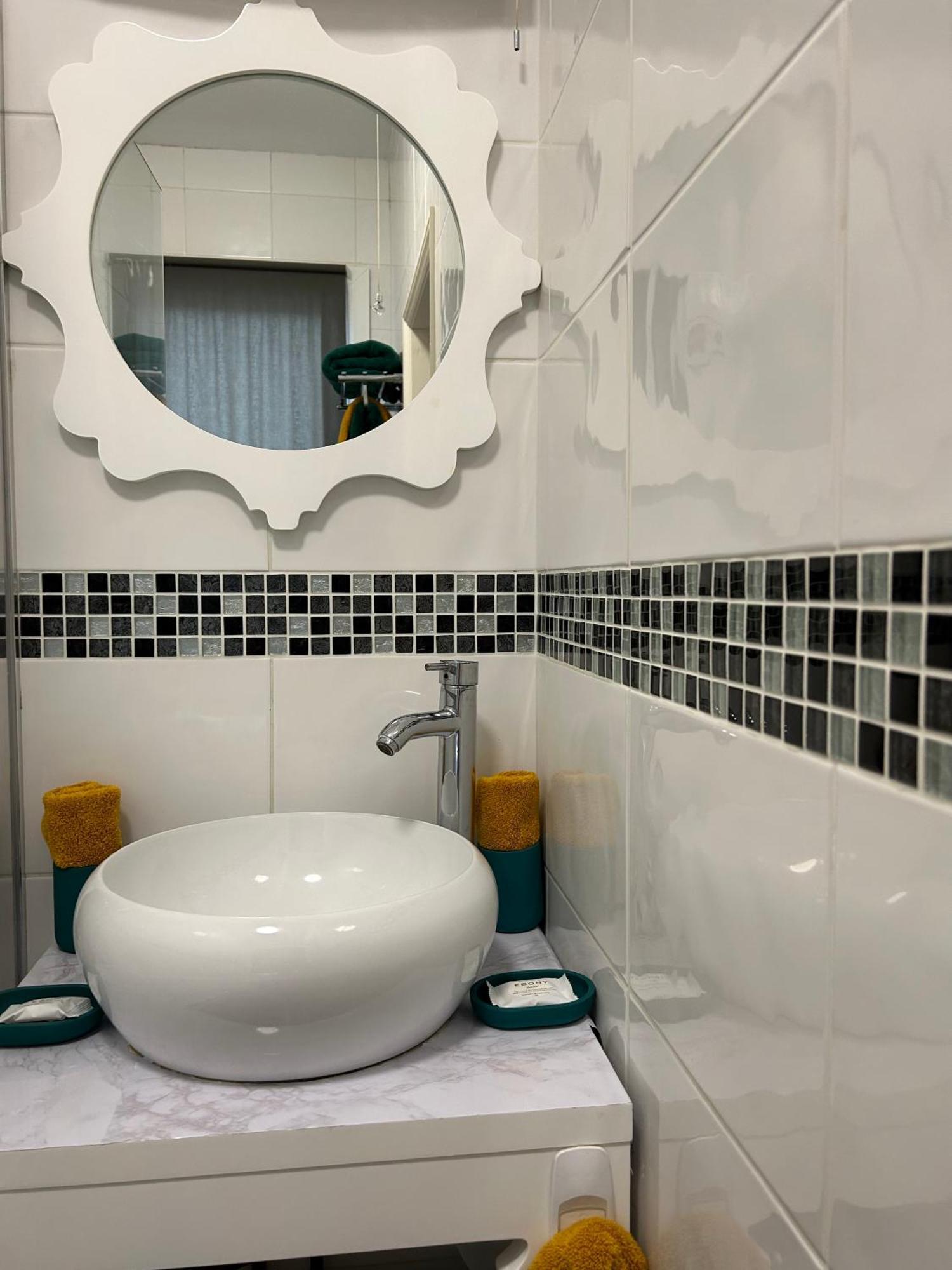Hotel Worth House CBG Esterno foto
