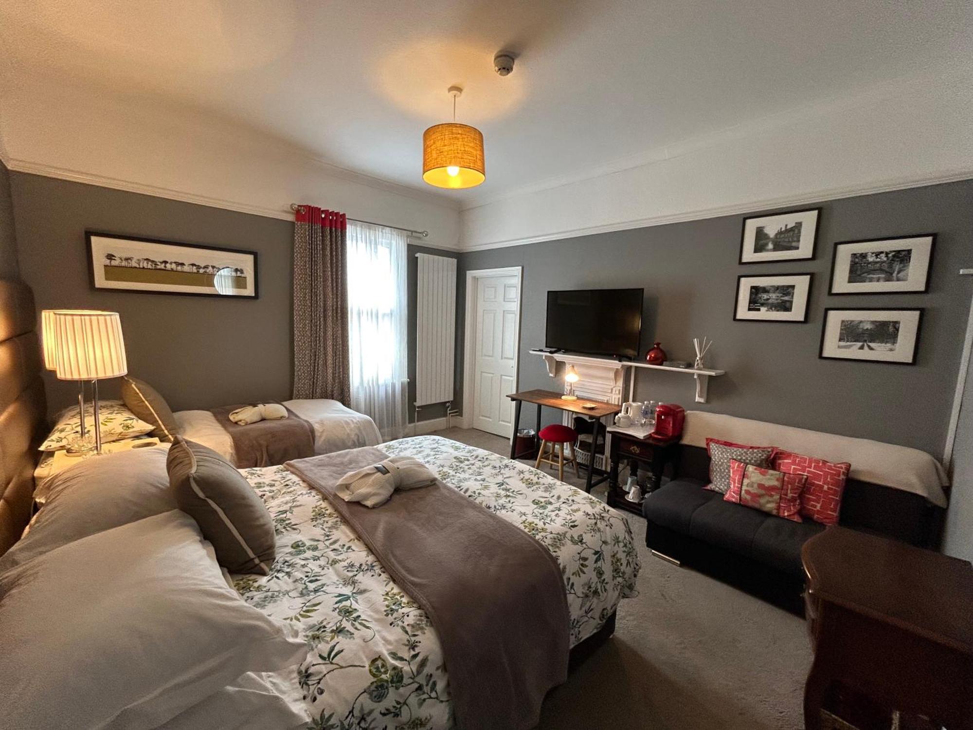Hotel Worth House CBG Esterno foto