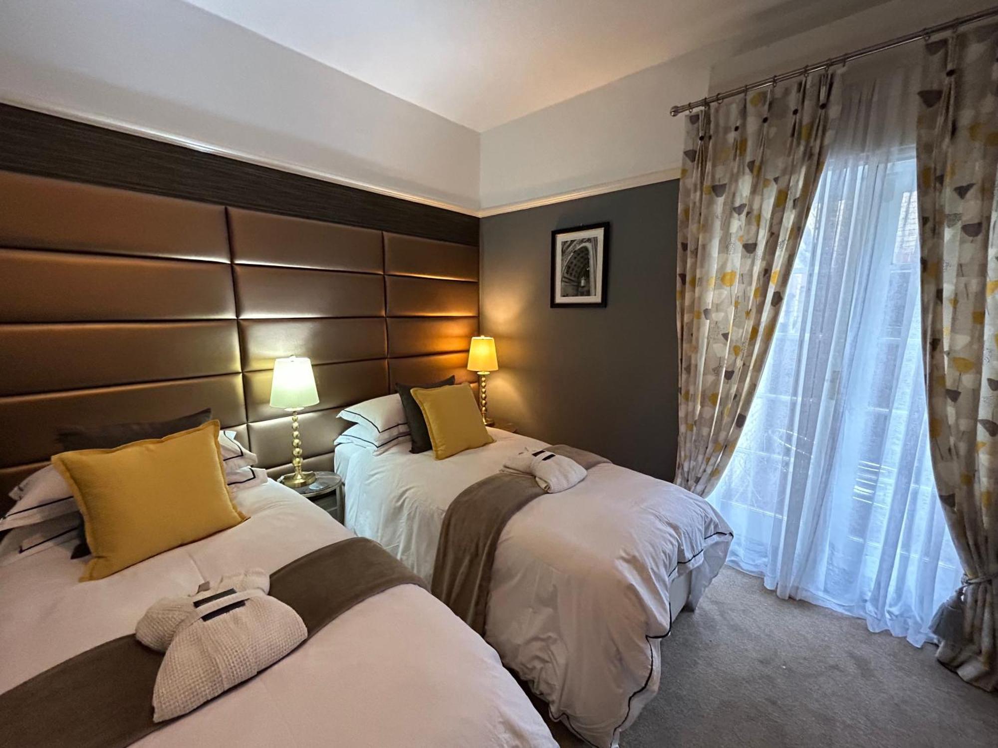Hotel Worth House CBG Esterno foto
